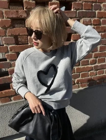 BayBee Heart raglan sweat