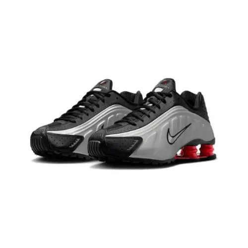 NIKE SHOX R4