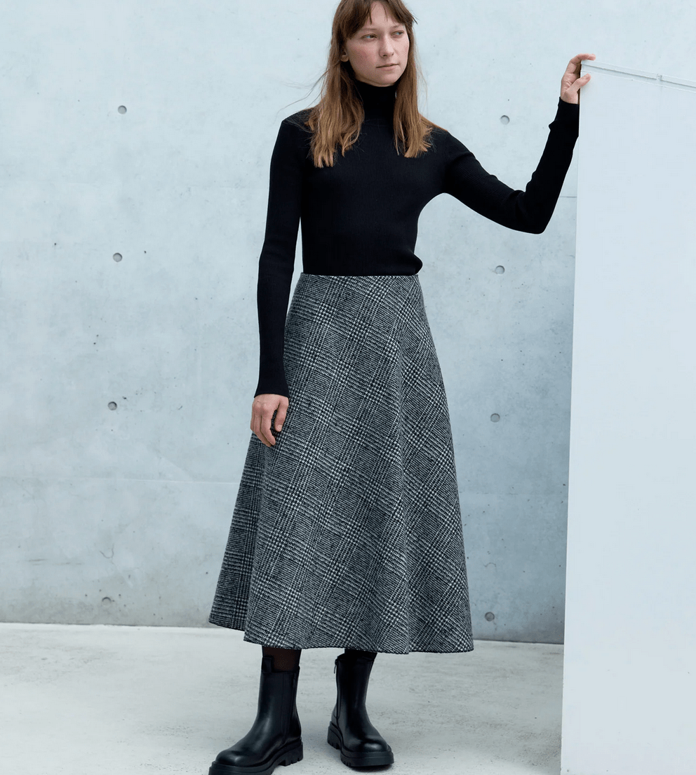 LAEMUSE FLARE SKIRT