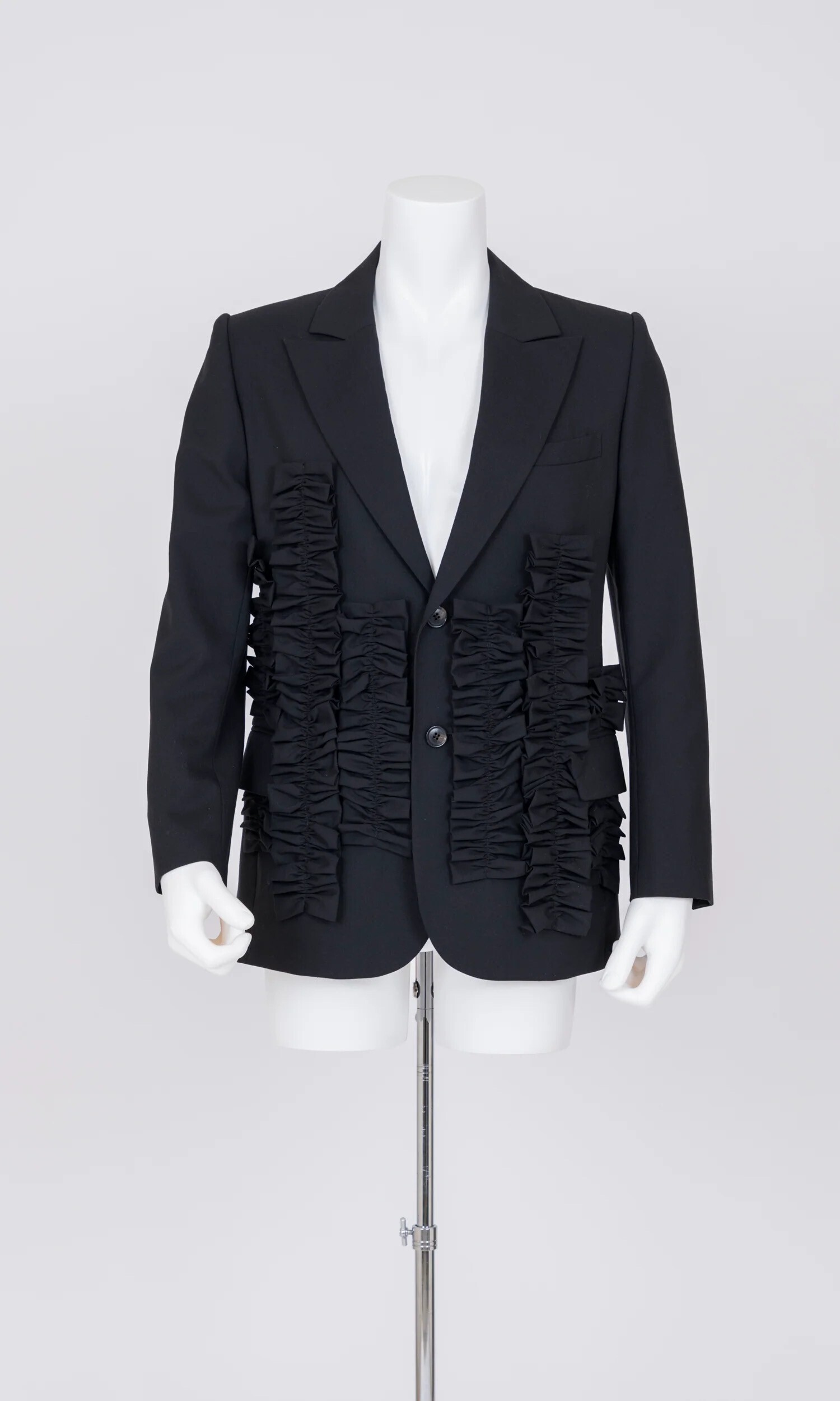 VIVIANO Ruffle Blazer