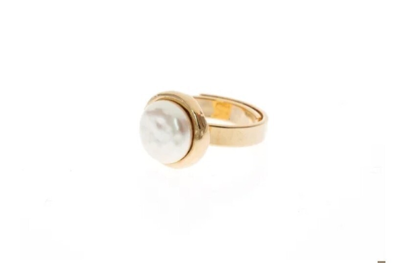 Sea'ds mara Button pearl ring