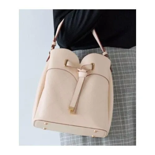 VIS キルティングハートカットバッグ