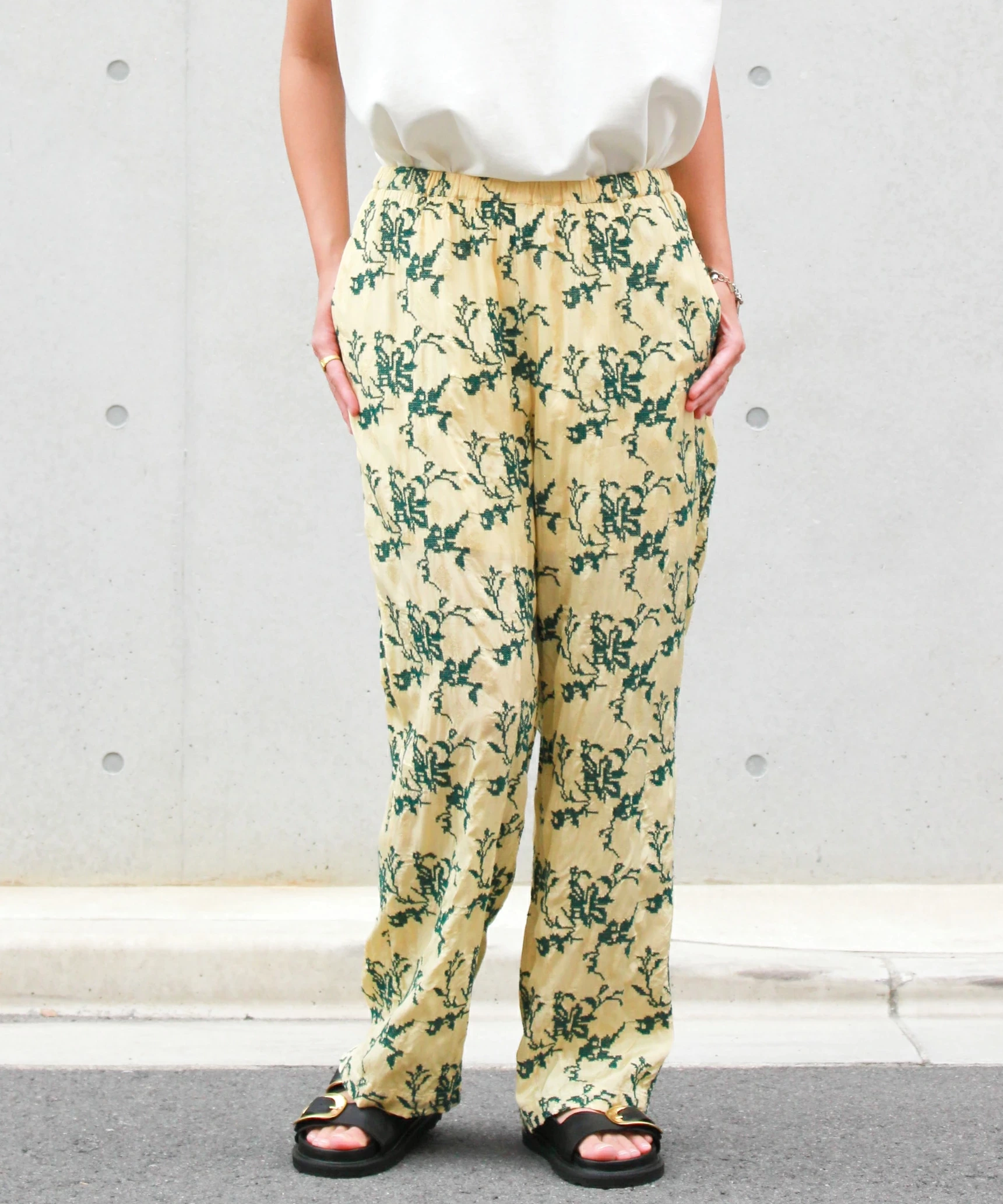Sara mallika Rayon Jacquard Flower All Over Embroidery Pants