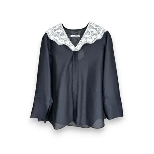 AKIKOAOKI Lace collar blouse