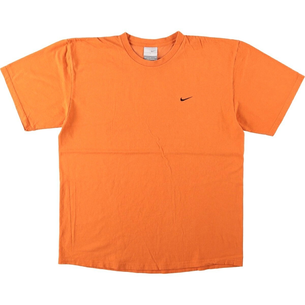 NIKE ワンポイントロゴTシャツ