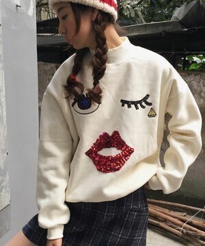 ANDJ 刺繍スパンコール裏起毛スウェット