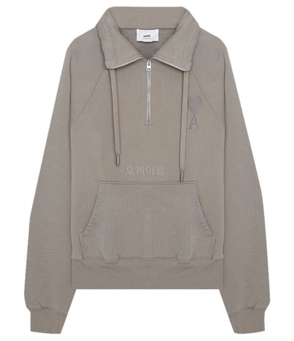 AMI PARIS USW502 747 267