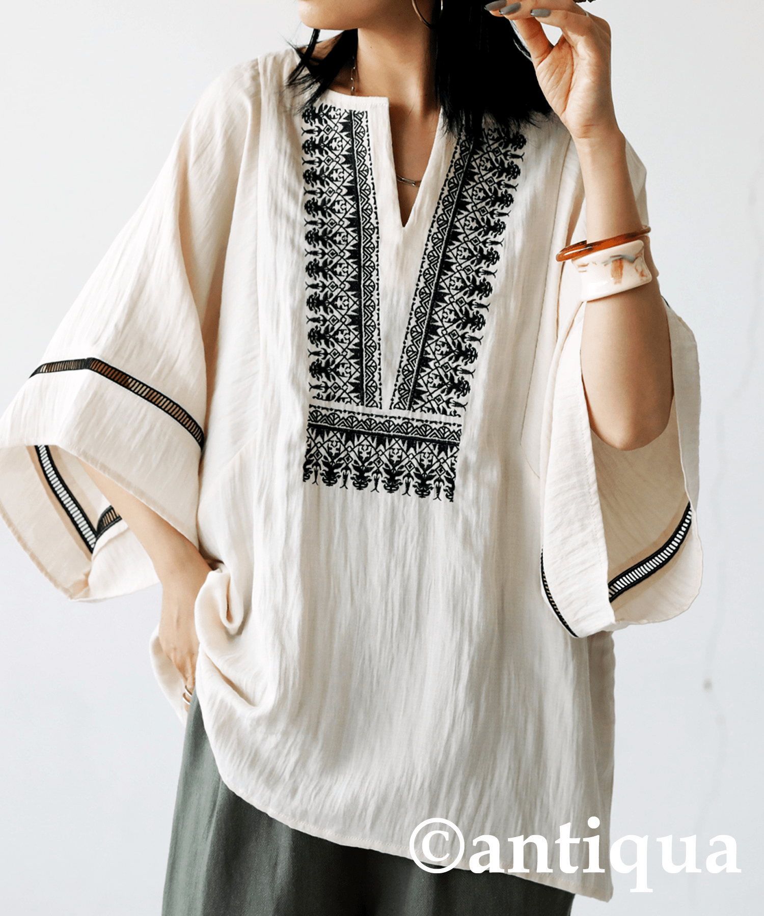 antiqua ブラウス レディース トップス 半袖 刺繍 ゆったり yp-00093