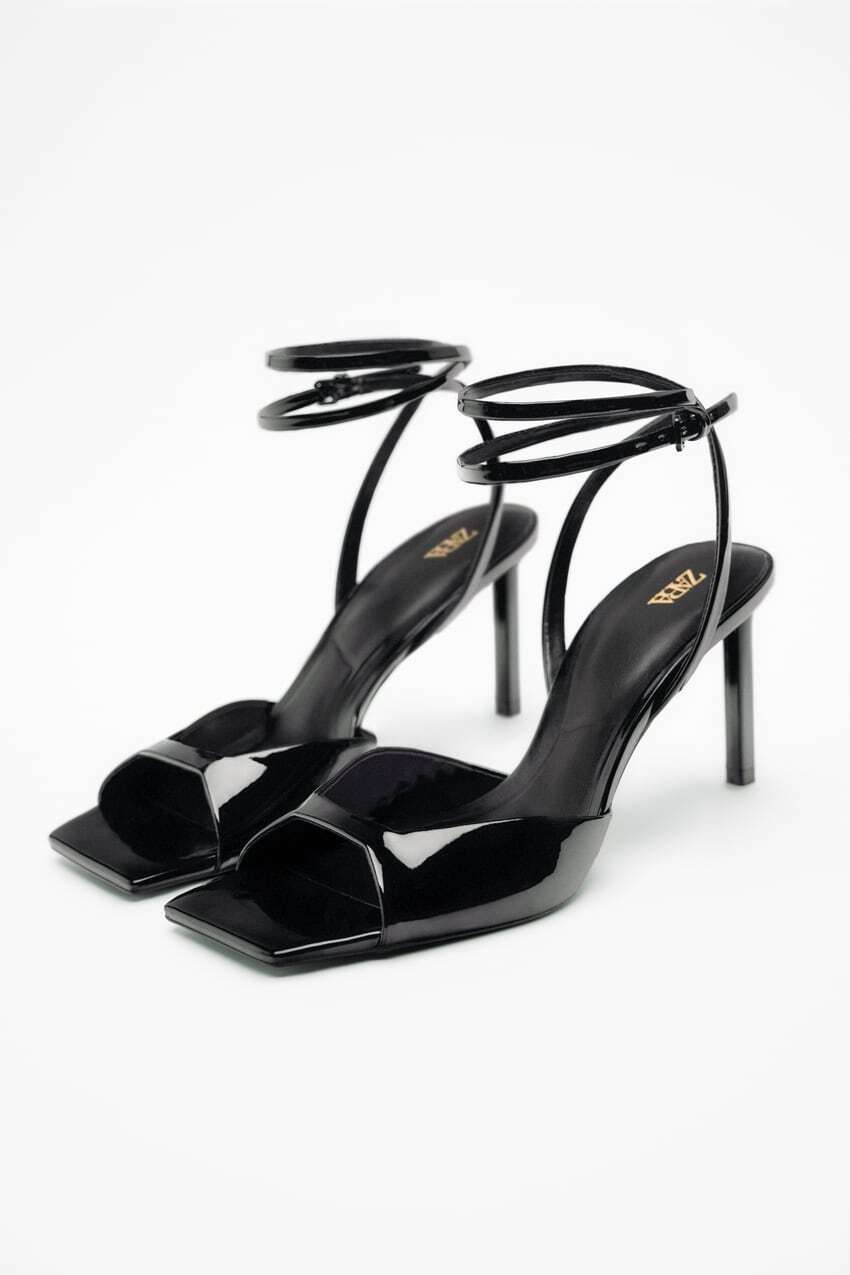 ZARA エナメルパテント ハイヒールサンダル