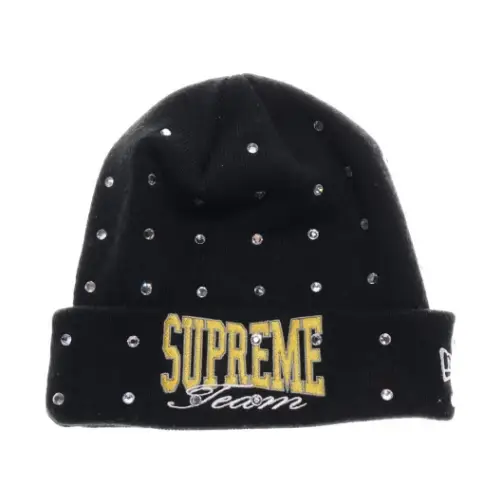 Supreme × NEW ERA Rhinestone Beanie