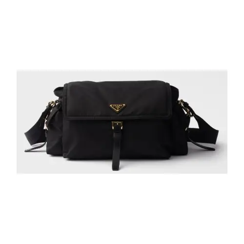 PRADA エクスプローラ ラージ Re-Nylon ショルダーバッグ