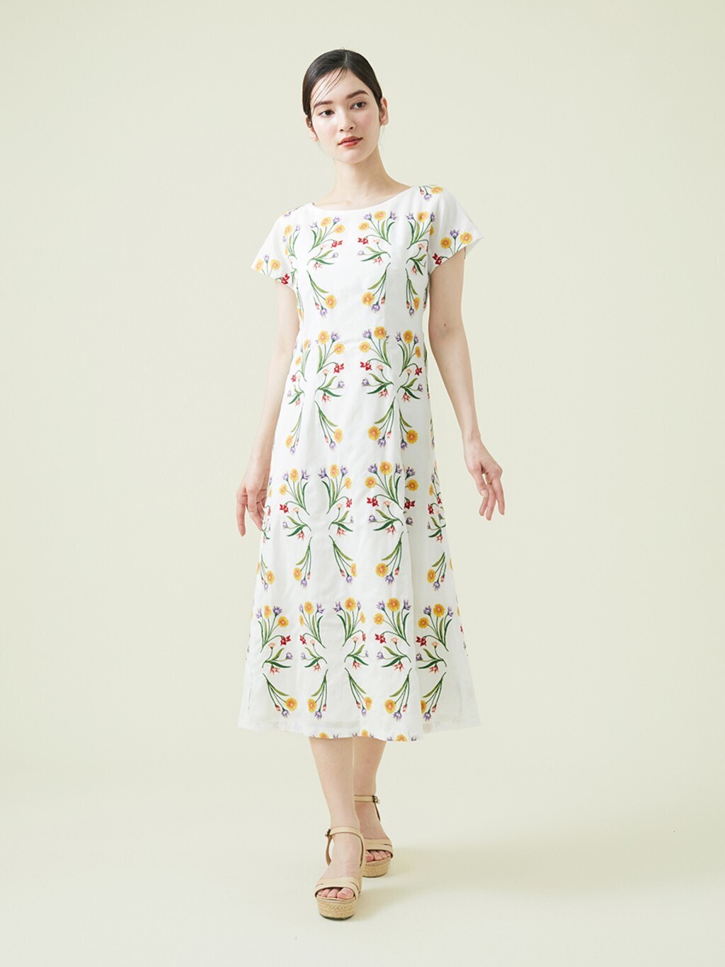 Sybilla シンメトリーフラワー刺繍コットンワンピース
