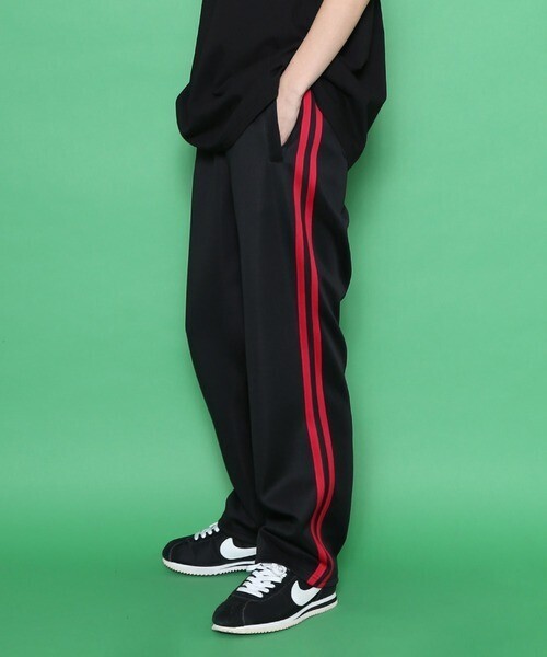 punyus フードトラックパンツ