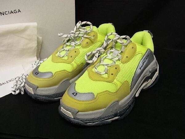 Balenciaga トリプルS トレーナー スニーカー