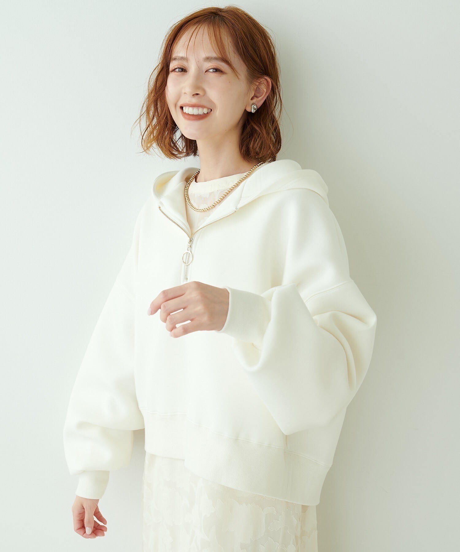 natural couture ハーフZIPダンボールショート丈プルパーカー