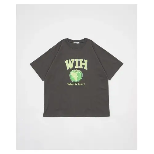 What Is Heart apple graphic half sleeve T-shirt