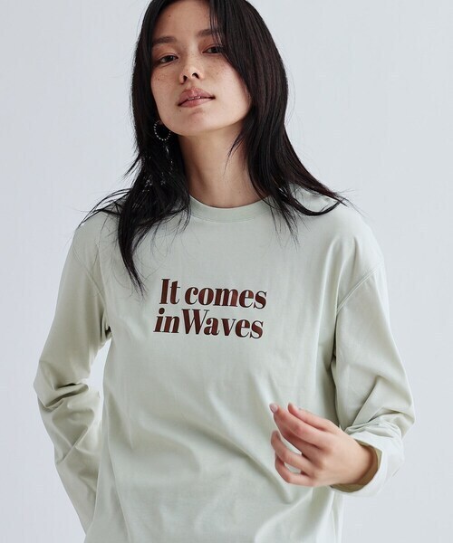 GALLEST メタリックロゴロングスリーブTシャツ