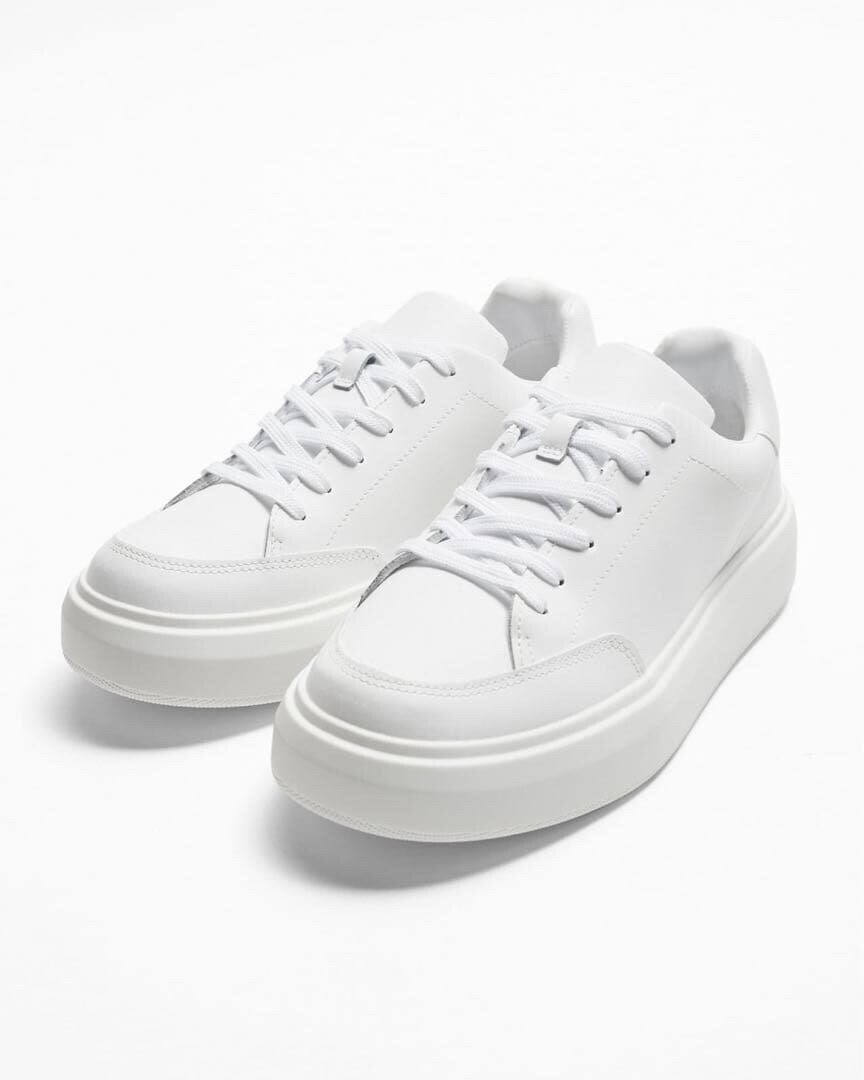 ZARA レザースニーカー ホワイト