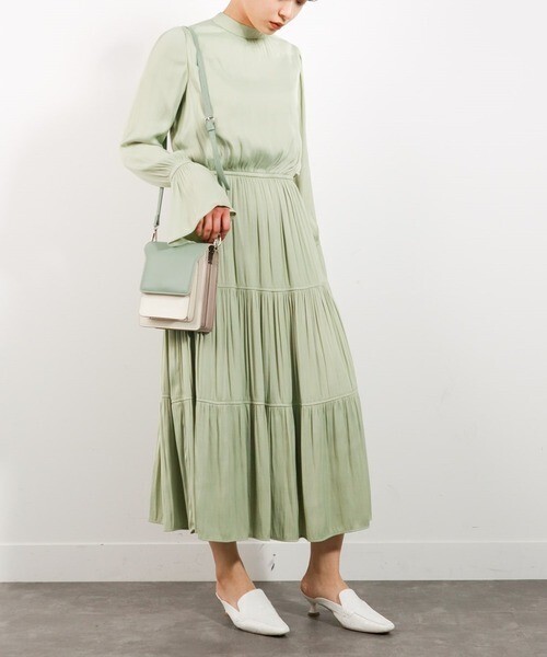 LADYMADE フレアスリーブギャザーティアードワンピース