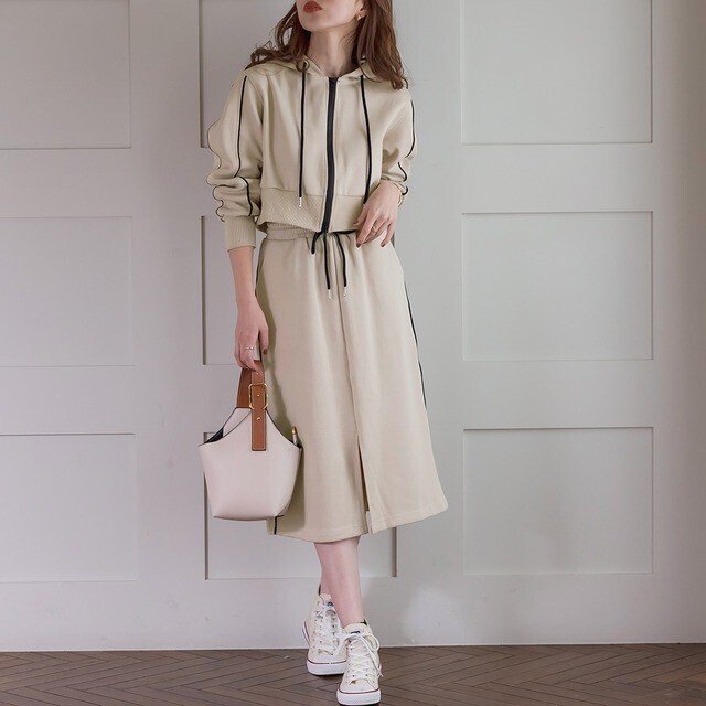 DAY CLOSET レディース クロップド丈スウェットトップス+ロングスカート