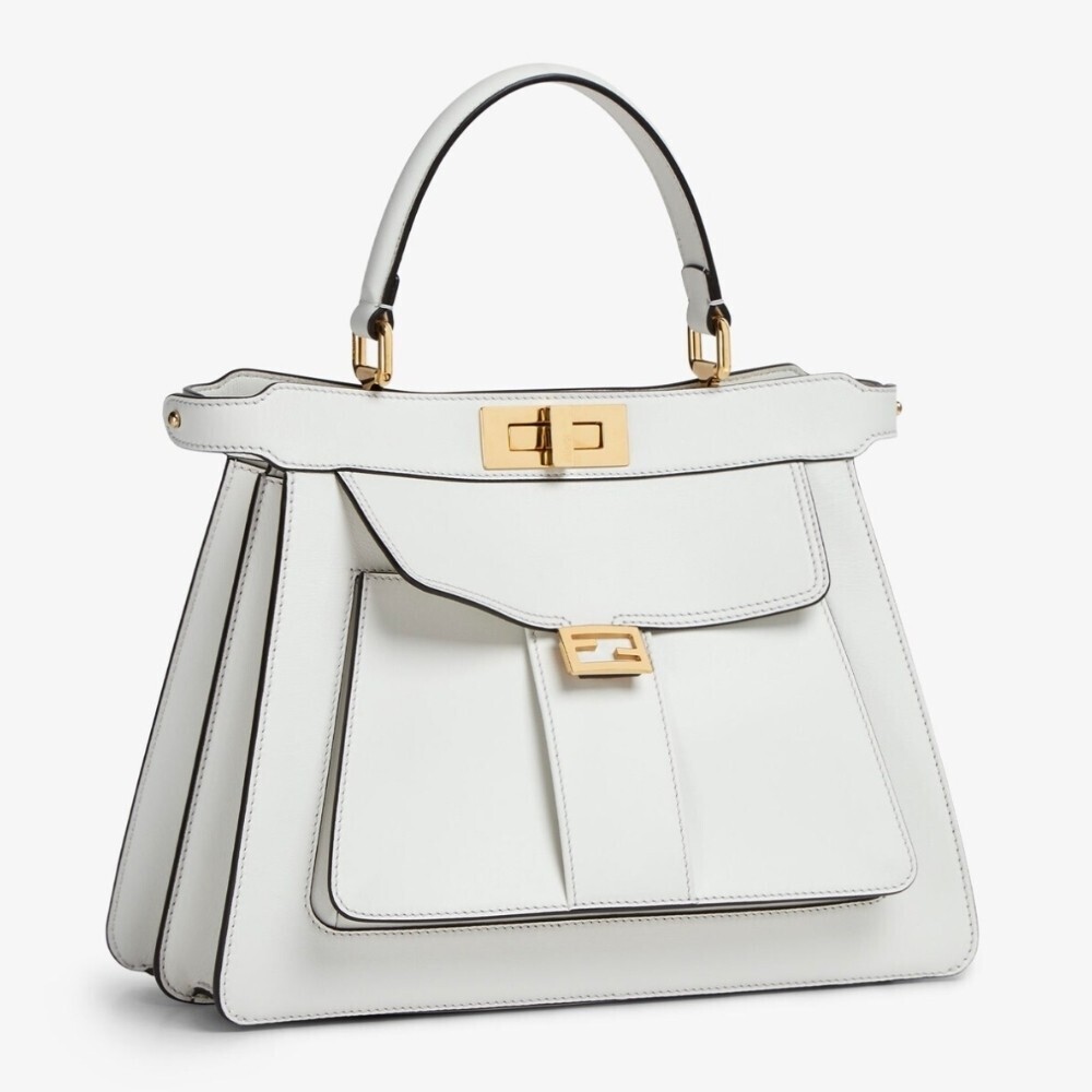 FENDI ピーカブー ISeeU Medium