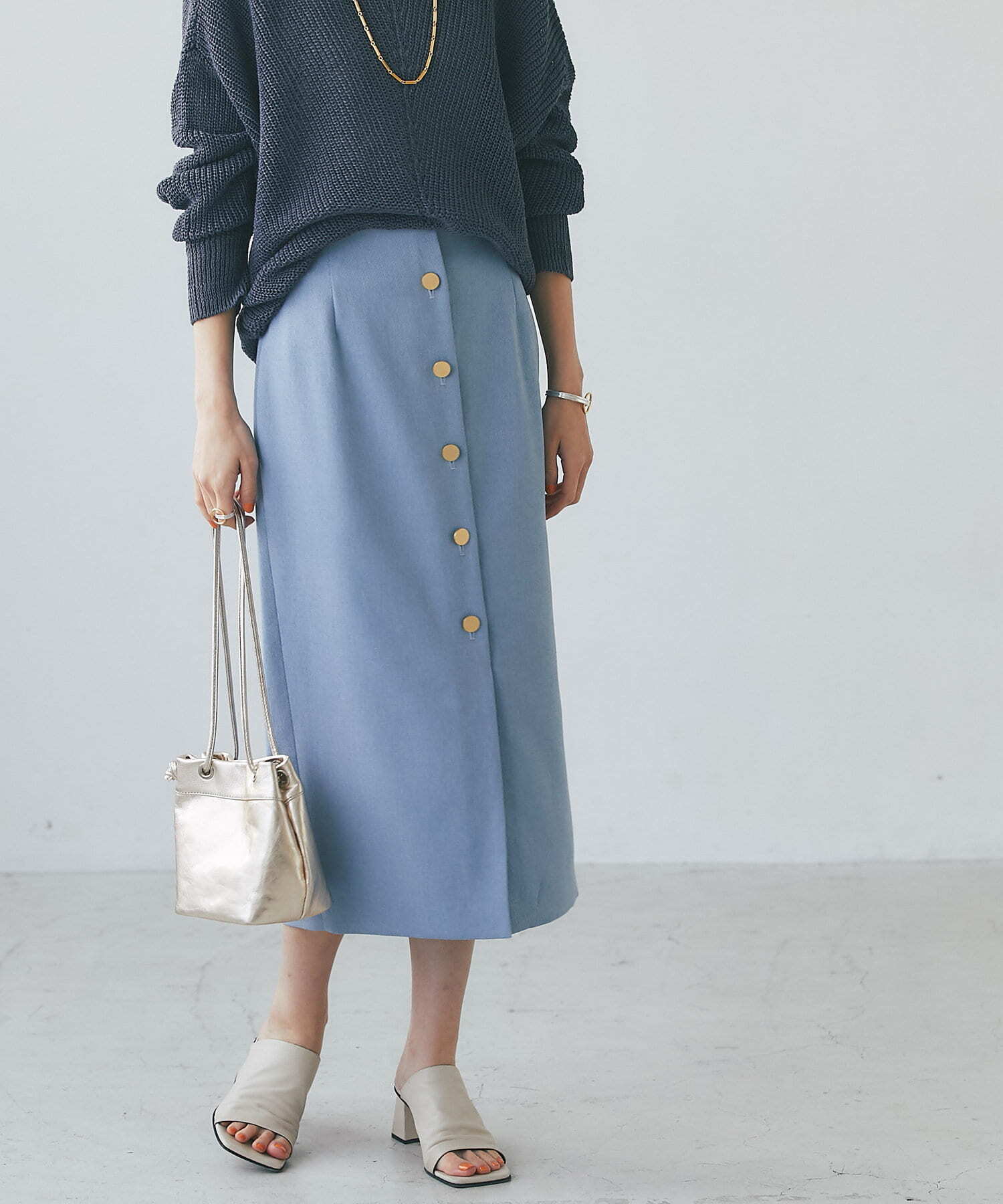 La boutique BonBon フロント釦ナロースカート