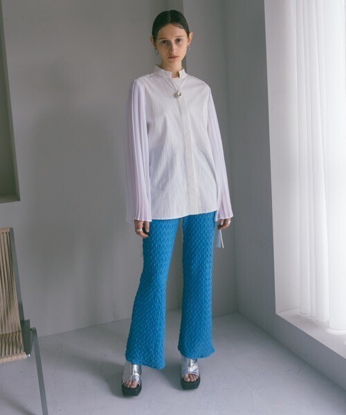 sahara Emboss Flare Pants