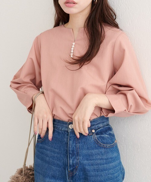natural couture 【WEB限定】パール付きスキッパーブラウス