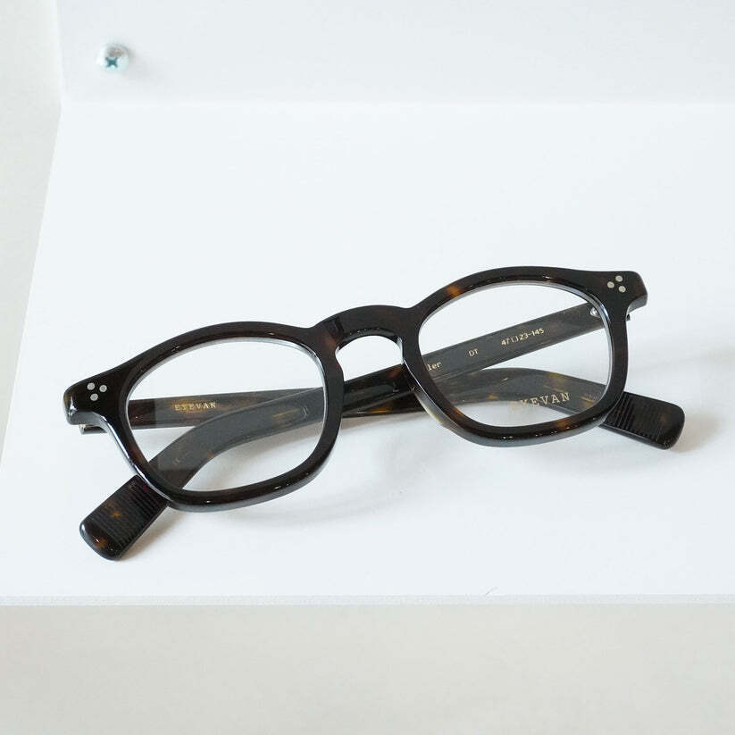 EYEVAN SADLER 47 (DT)