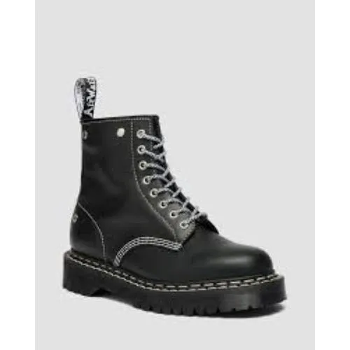 Dr.Martens JADON ホワイトダブルステッチ 8 ホール ブーツ