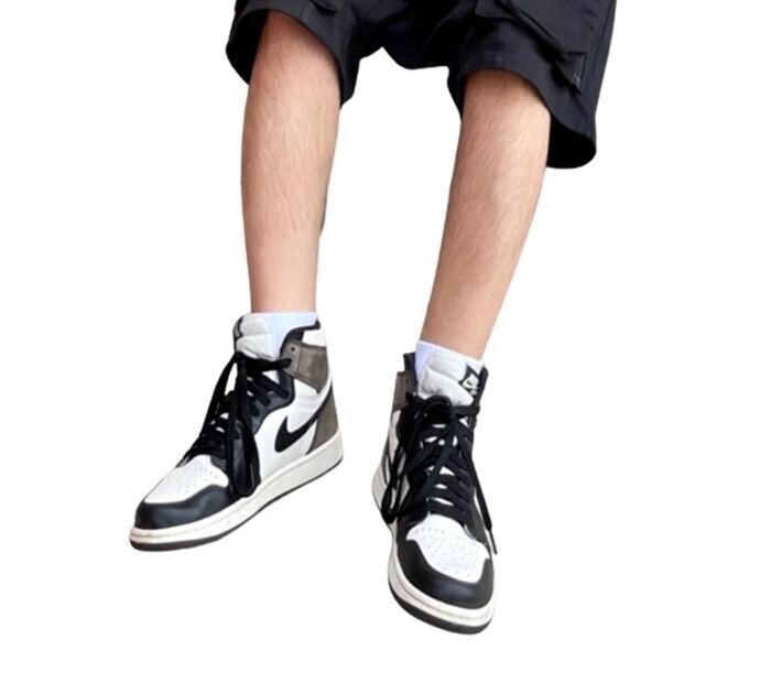 NIKE Jordan 1 Retro High OG Black Mocha