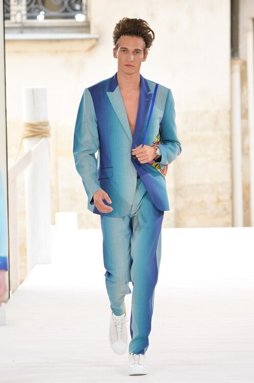 ISSEY MIYAKE 2015年春夏コレクション