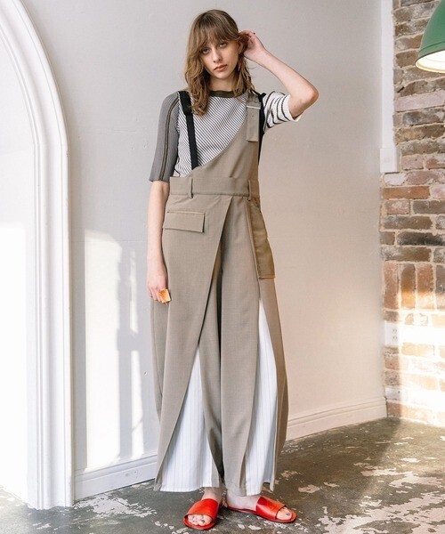 AULA AILA タックアシンメトリーサロペット