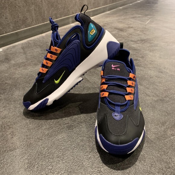 NIKE ZOOM 2K