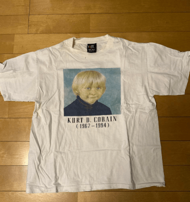 NIRVANA Kurt Cobain Tシャツ