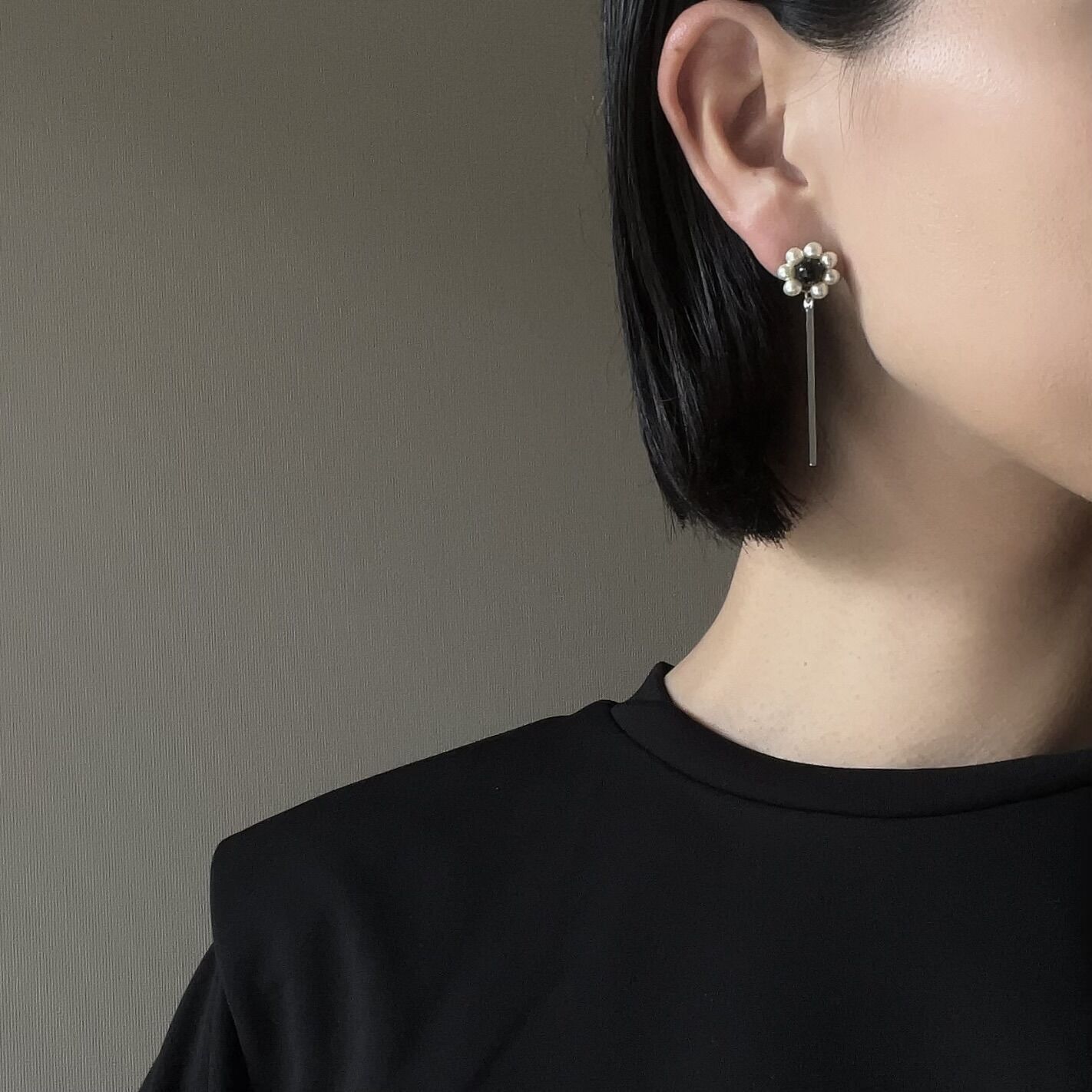 L’ARC a bicolor flowerピアス