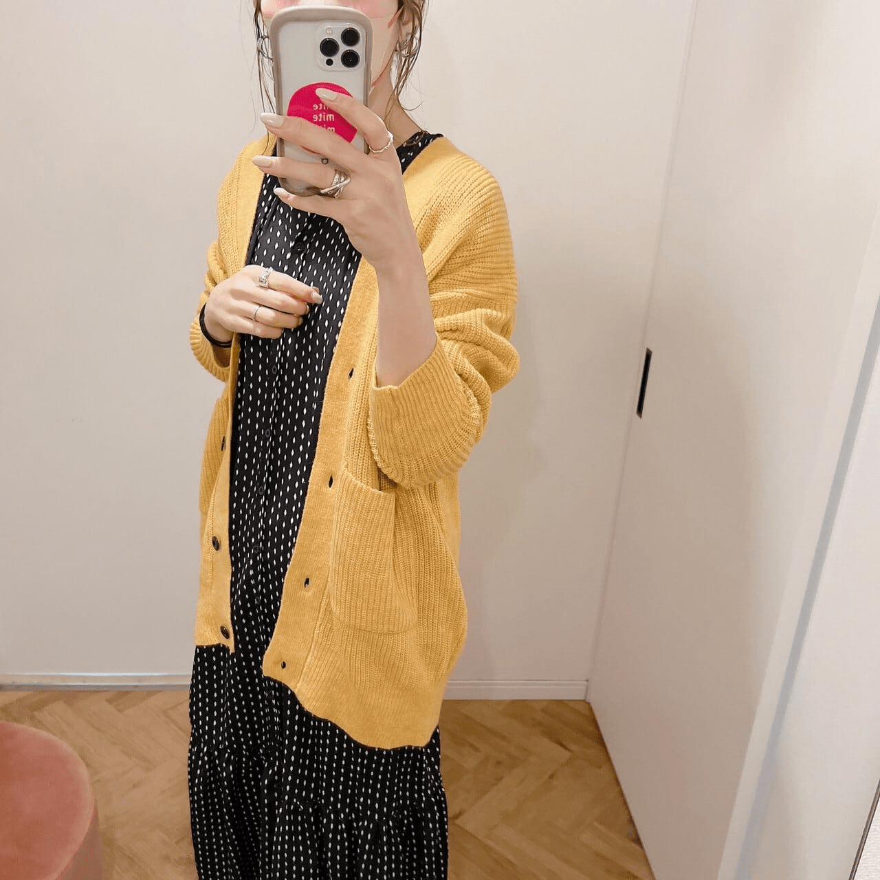 mite Spring color cardigan
