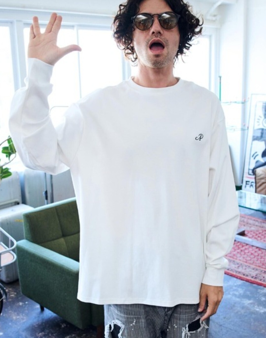 ADAM PATEK 刺繍入りルーズシルエットベーシックロングスリーブTシャツ