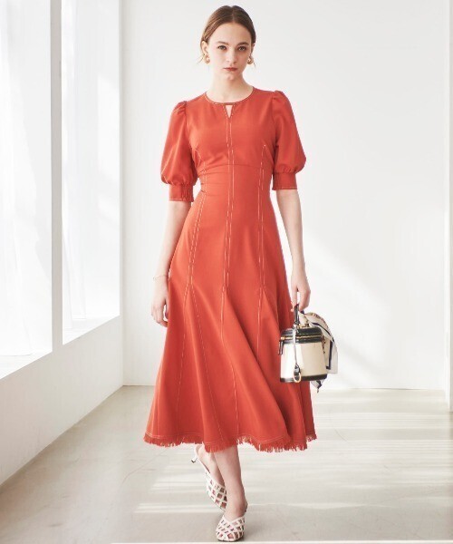 And Couture 裾フリンジバックウエストオープンワンピース