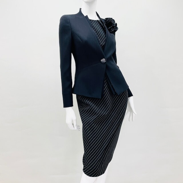 vella JACKET + ONE PIECE