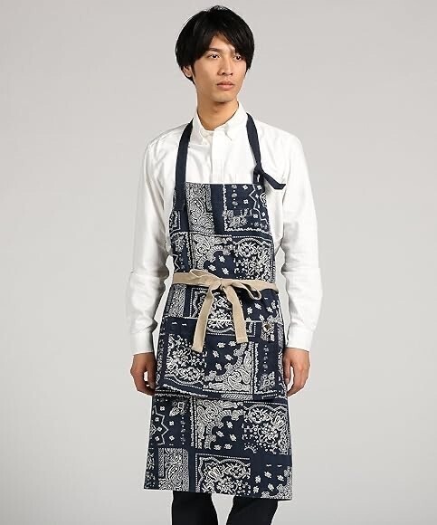 AND PACKABLE バンダナ柄パッカブルエプロン メンズ