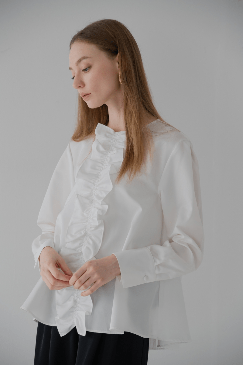 maison de Dolce. フリルフレアブラウス【white】