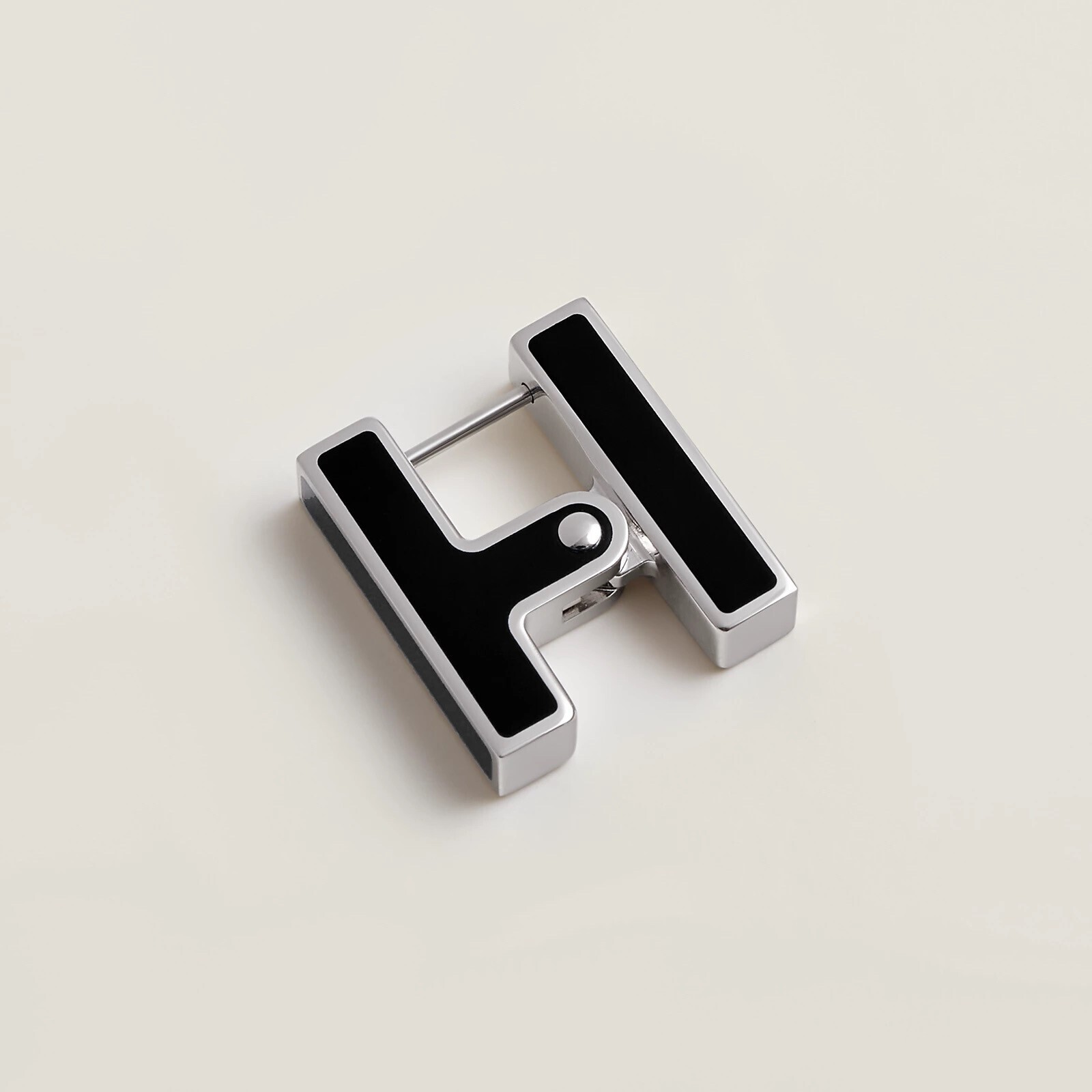 HERMES シングルピアス 《H》