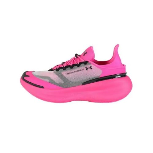 UNDER ARMOUR UAノヴァ