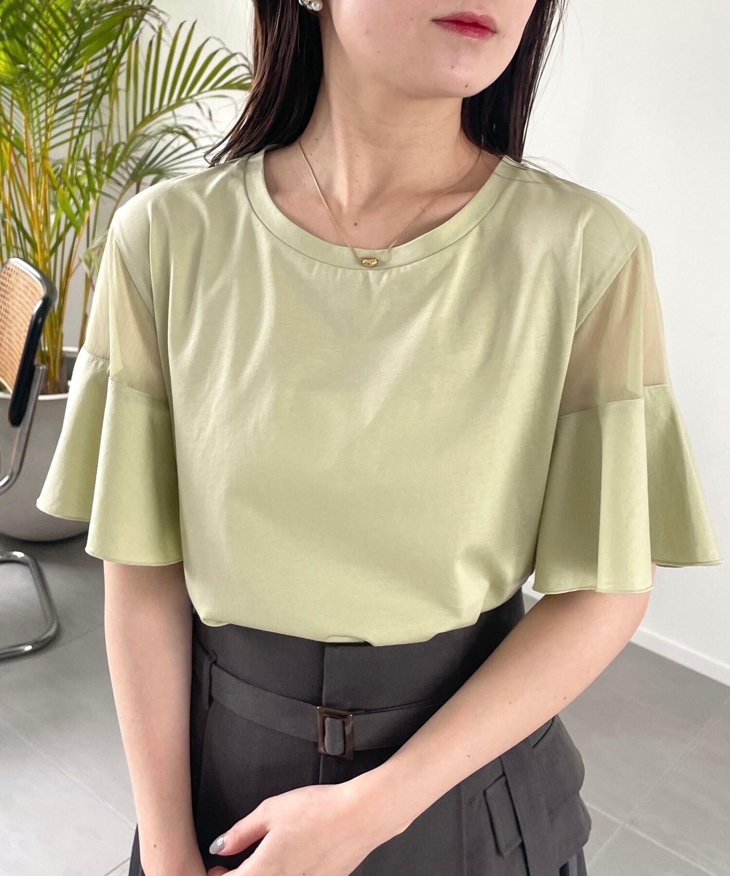 mysty woman シアーショルダー切り替えプルオーバー