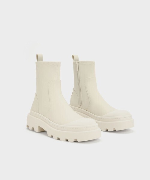 CHARLES & KEITH チャンキーリッジソールアンクルブーツ