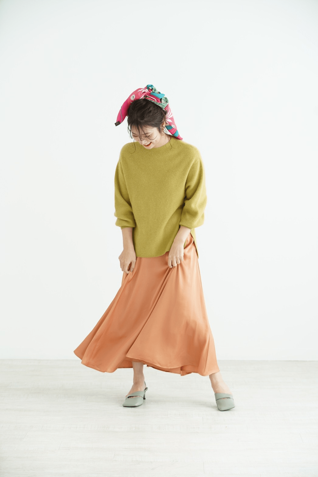 mite round slit knit