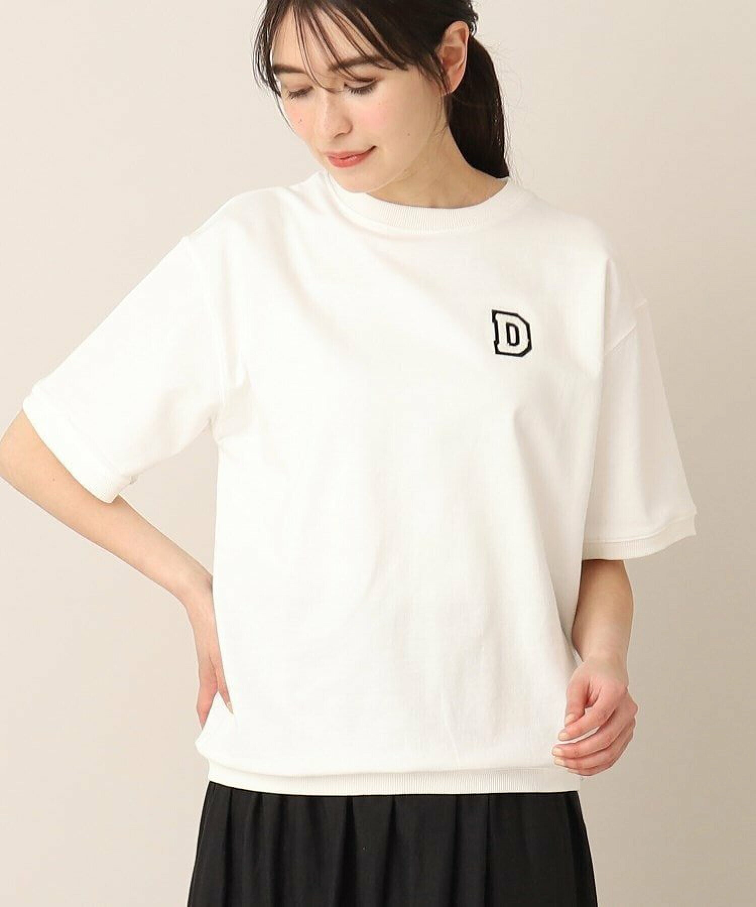 Dessin 【ユニセックス・洗える】ロゴ刺繍Tシャツ