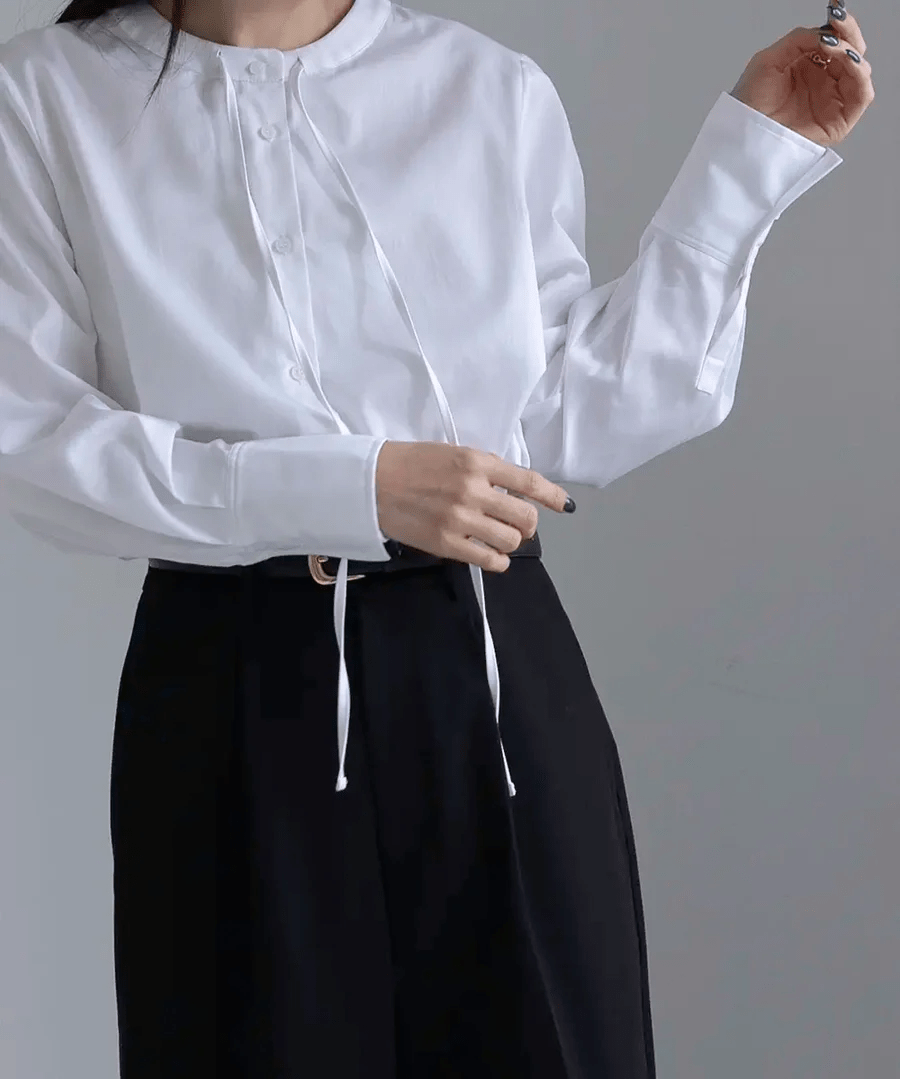 Jolie Mallette String Design Cotton Blouse