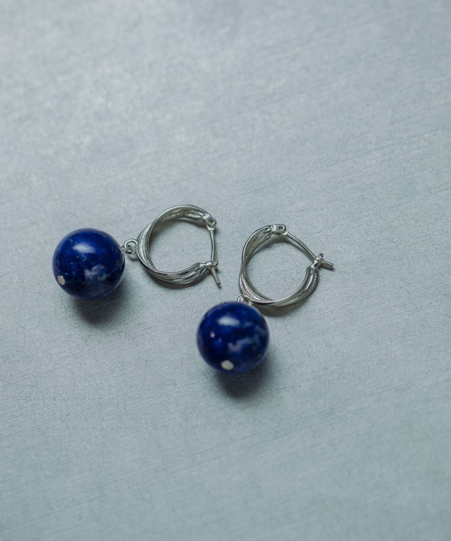 SMELLY SMELLY so’　lapis lazuli pierce